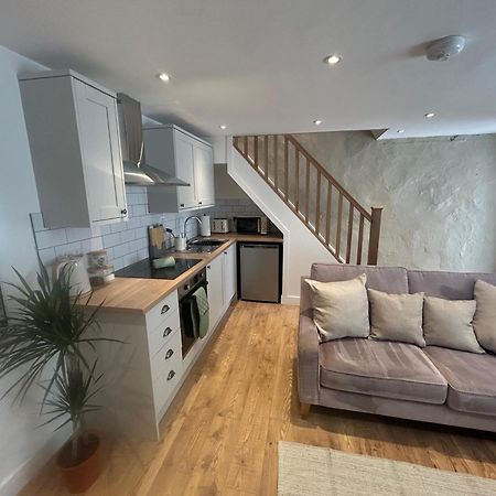 Cosy Modern Miners Cottage Llanllechid Kültér fotó