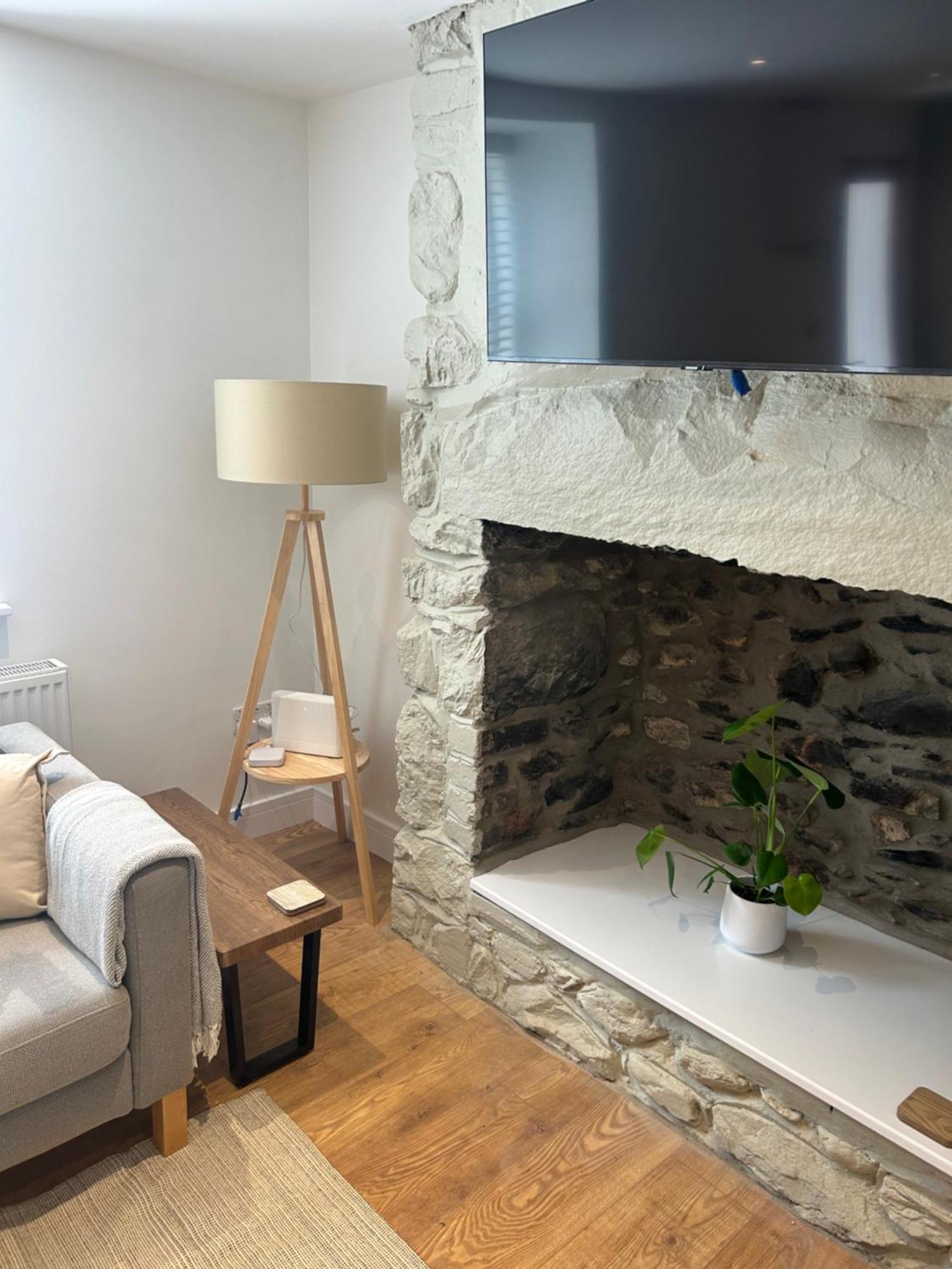Cosy Modern Miners Cottage Llanllechid Kültér fotó